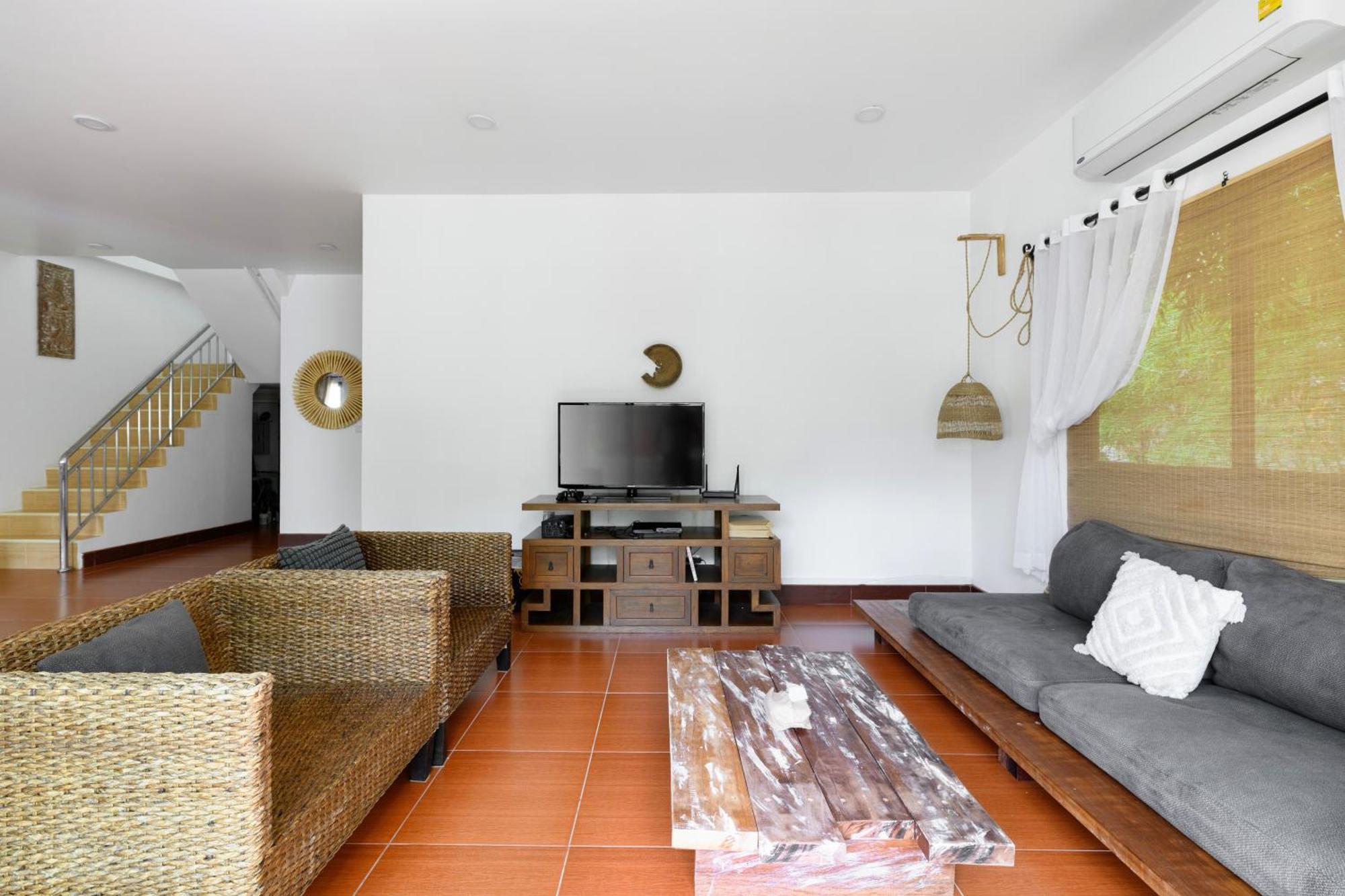 קאמאלה ביץ' Beachfront Pool Villa מראה חיצוני תמונה