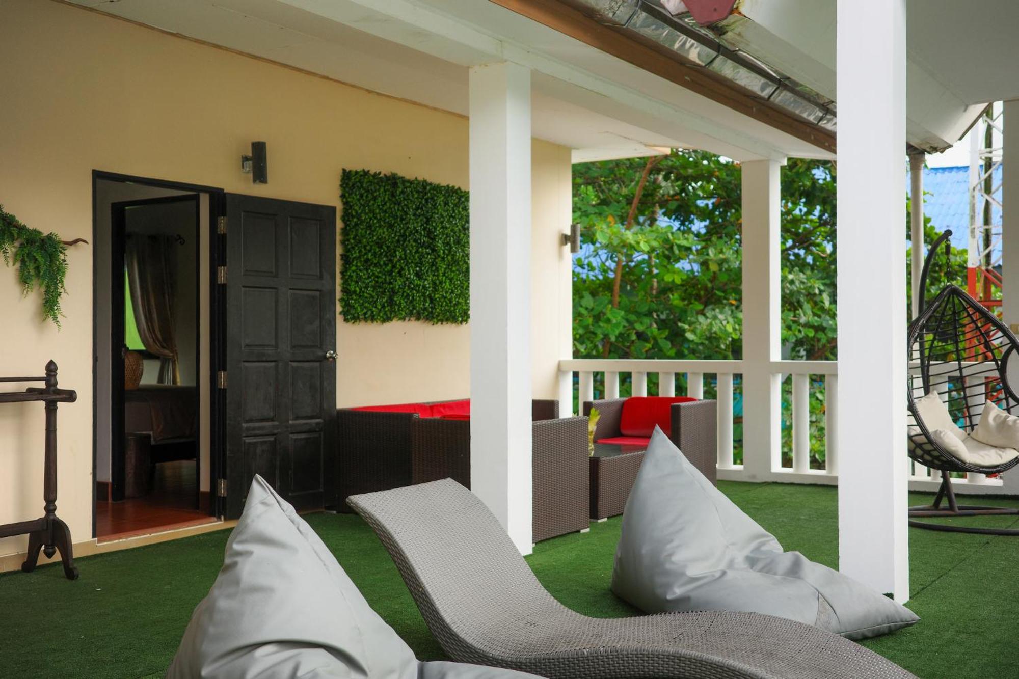 קאמאלה ביץ' Beachfront Pool Villa מראה חיצוני תמונה