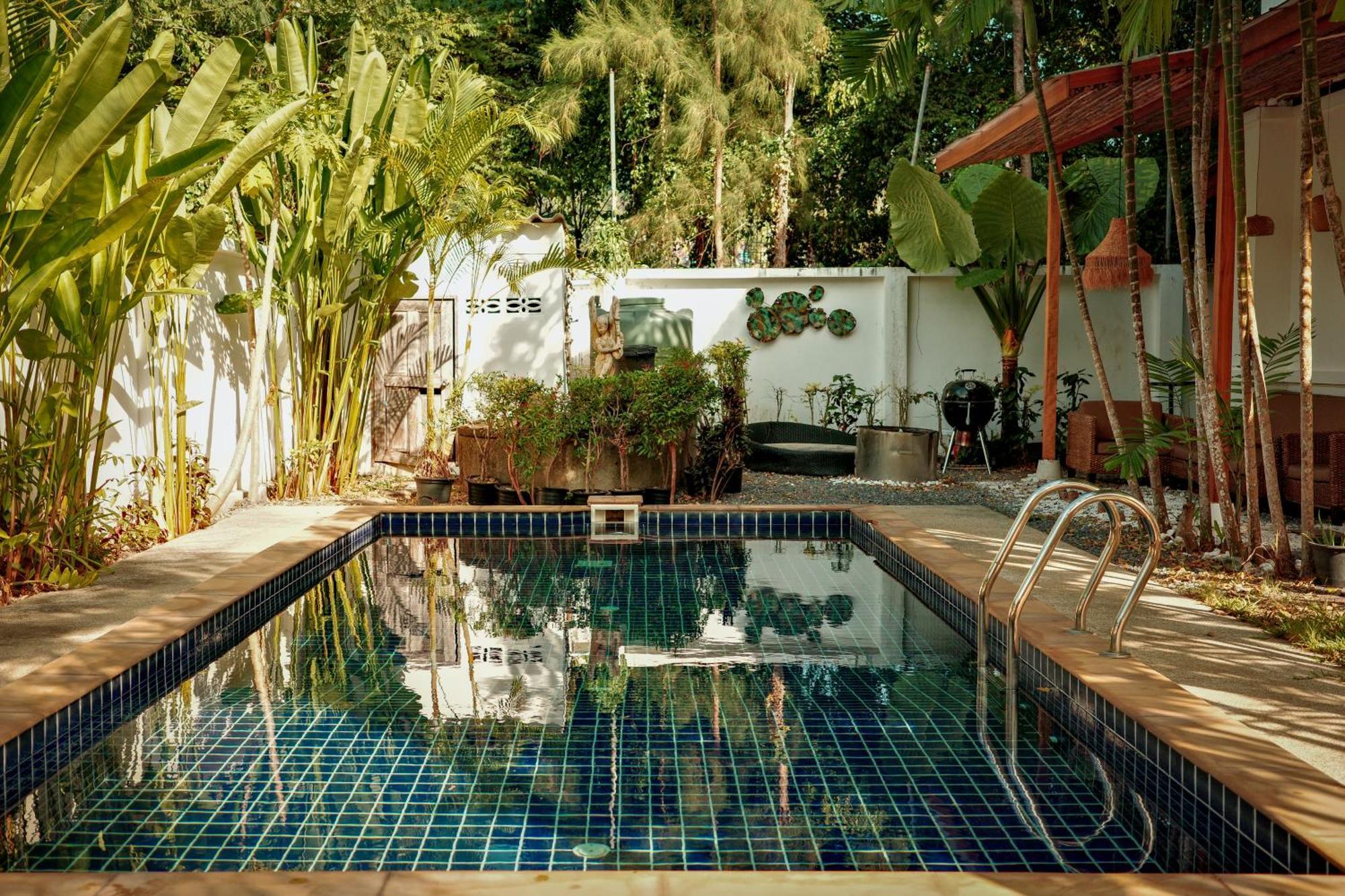 קאמאלה ביץ' Beachfront Pool Villa מראה חיצוני תמונה